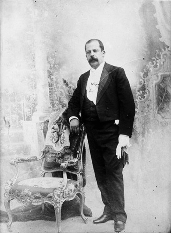 Licenciado Manuel José Estrada Cabrera (1857-1924) Presidente de la República desde 1898 hasta 1920.