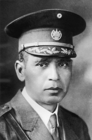 El peligro del Partido Comunista General Maximiliano Hernández Martínez Presidente de El Salvador de 1931 a 1944